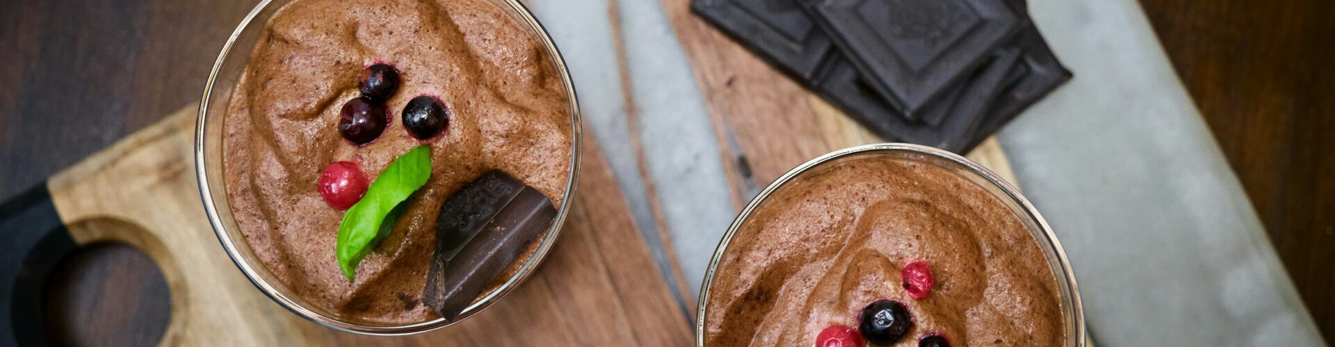 avocado chocolate mousse detox yoga