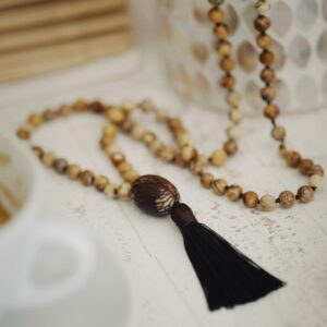 mala beads yoga 