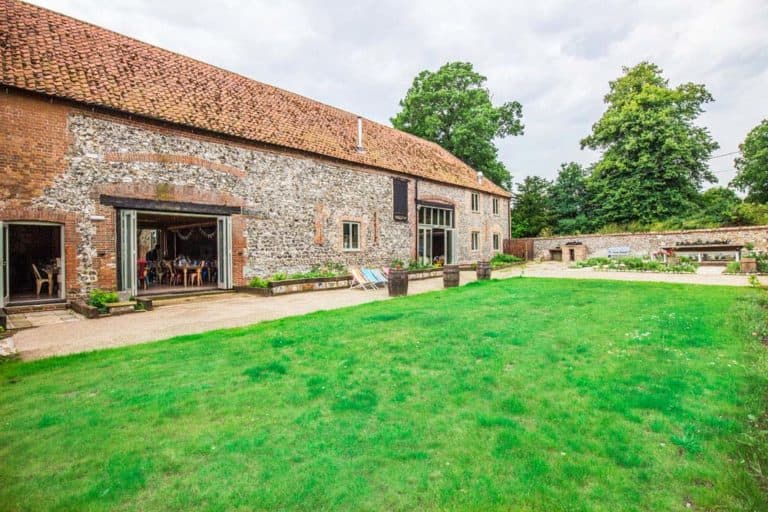 back garden and grass area norfolk yoga retreat