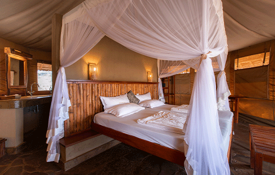 four-poster-bed