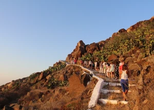 santorini hike