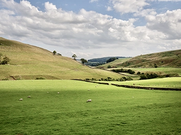 yorkshire hiking yoga holiday