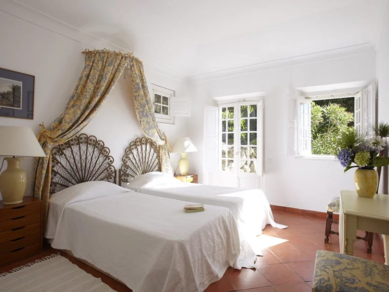 twin bedrom in retreat venue