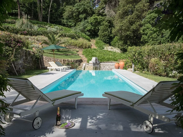 outdoor pool in sintra