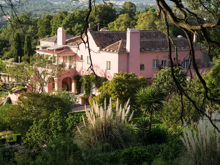 side view of pink quinta in sintra